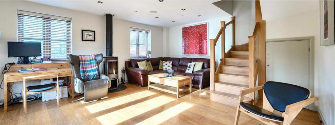 Woodstore Wells Bagian luar foto