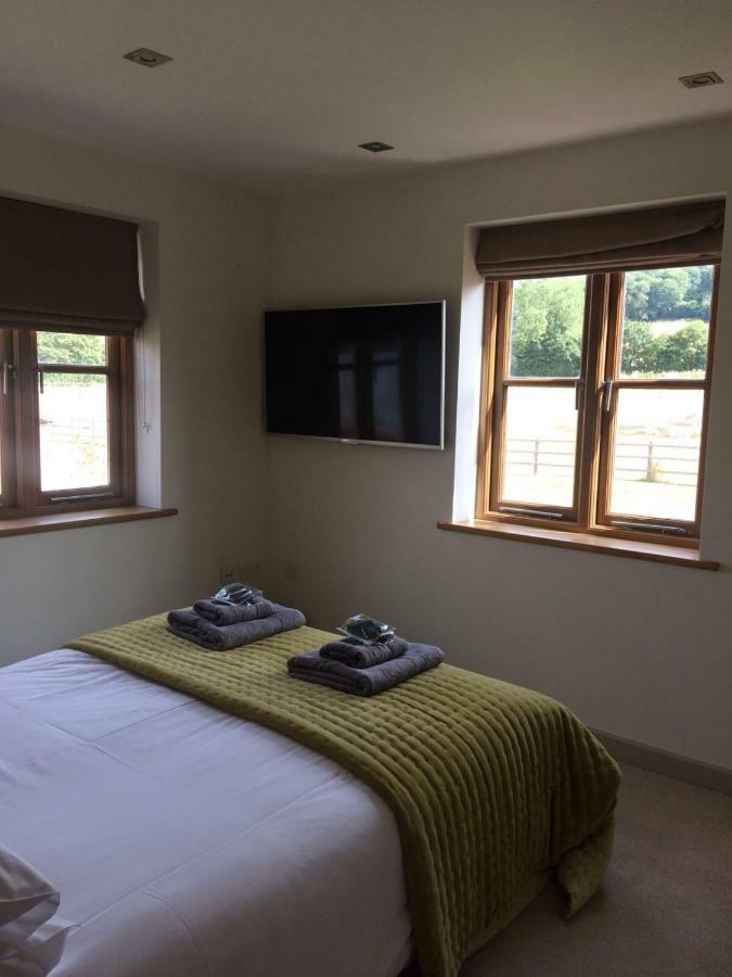 Woodstore Wells Bagian luar foto