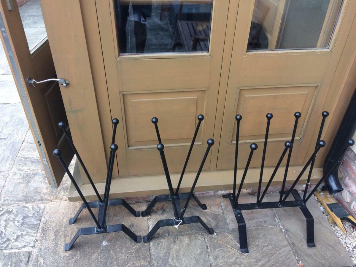 Woodstore Wells Bagian luar foto